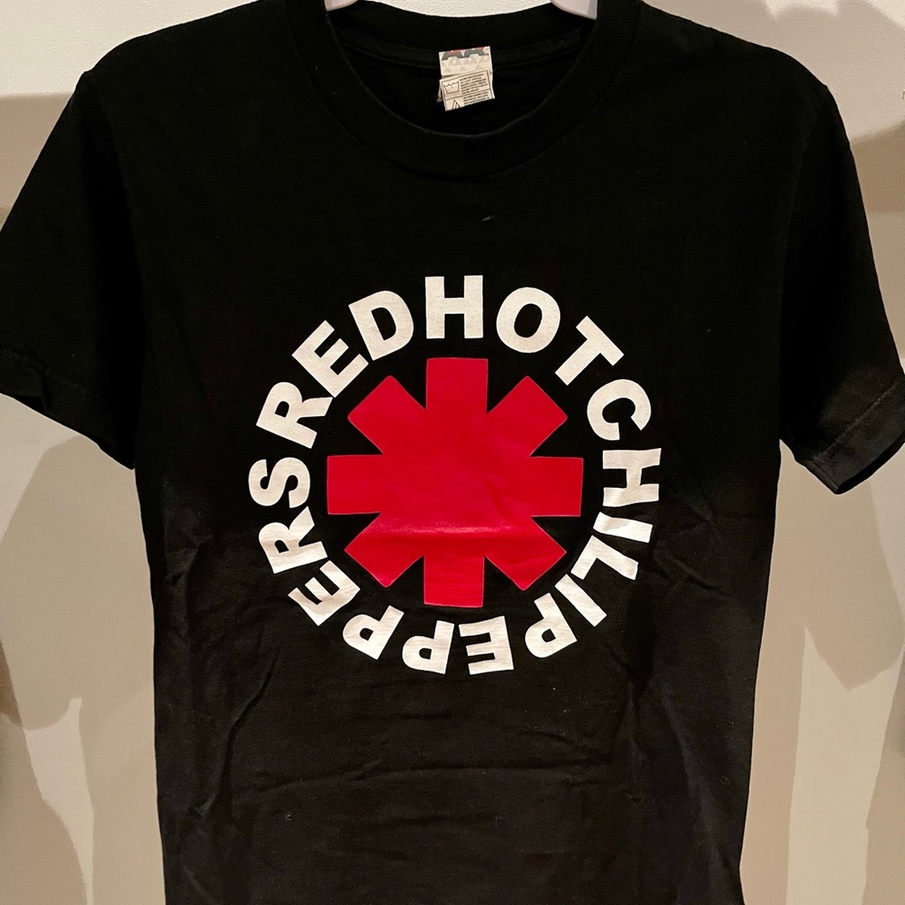 Red Hot Chili Peppers Tee Size S
